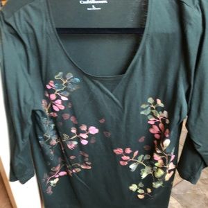 Shirt with 3/4 length sleeves